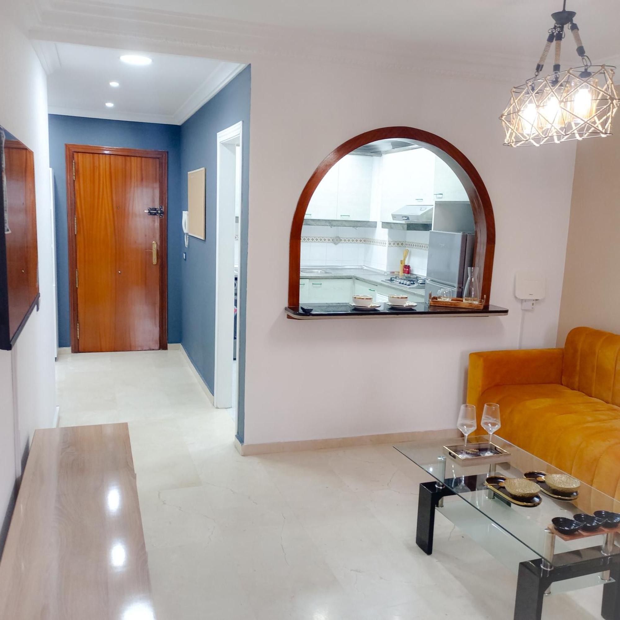 Moderne Appartement Au Plein Centre-Ville En Face Hilton & La Gare De Train Tgv Avec Climatisation แทนเจียร์ ภายนอก รูปภาพ