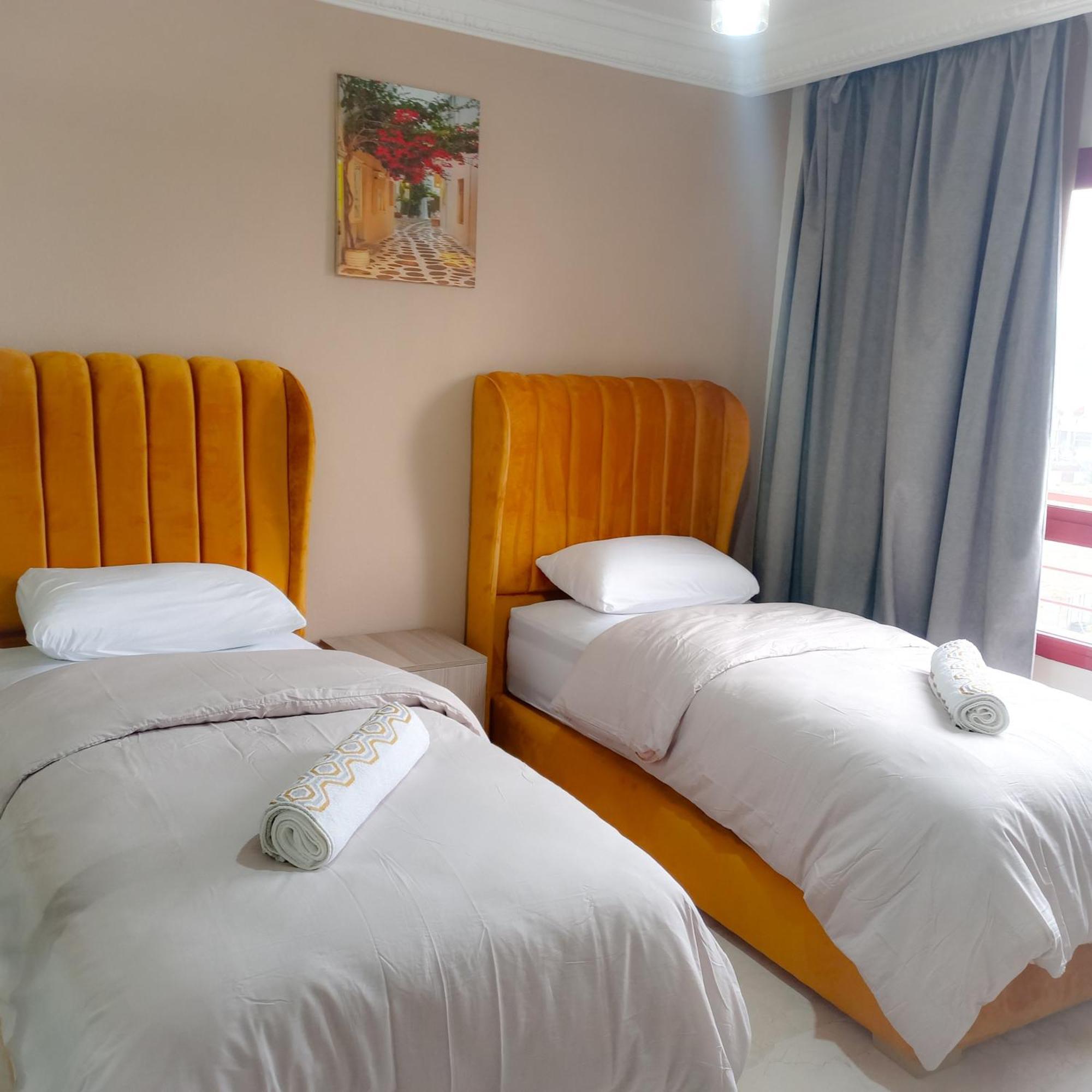 Moderne Appartement Au Plein Centre-Ville En Face Hilton & La Gare De Train Tgv Avec Climatisation แทนเจียร์ ภายนอก รูปภาพ